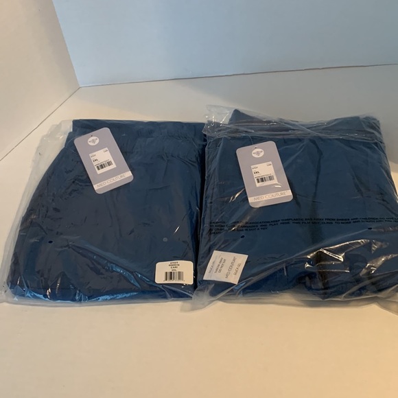 NWT 2 pair Scrubs Med Couture style 8720Tall, Men's 7 Pocket Cargo Pant - Picture 3 of 5